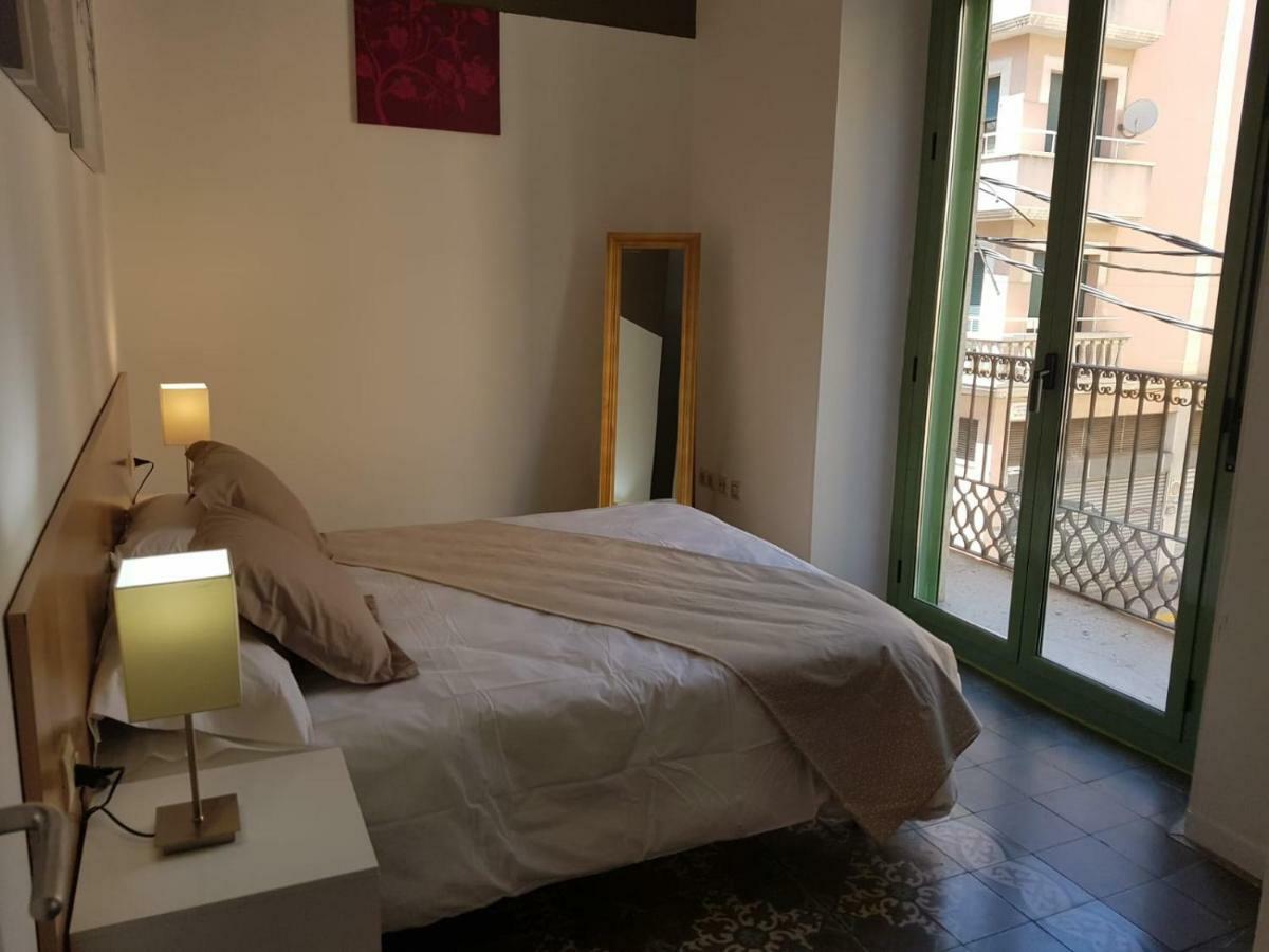Urban Center Apartments Tarragona Esterno foto